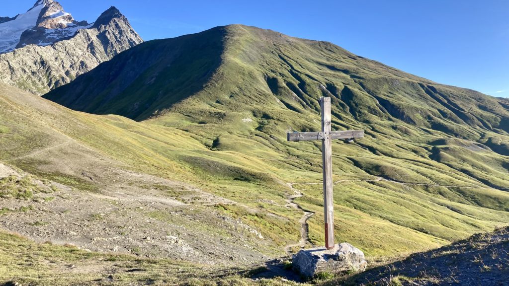 Cross on Tour du Mont Blanc July 2022